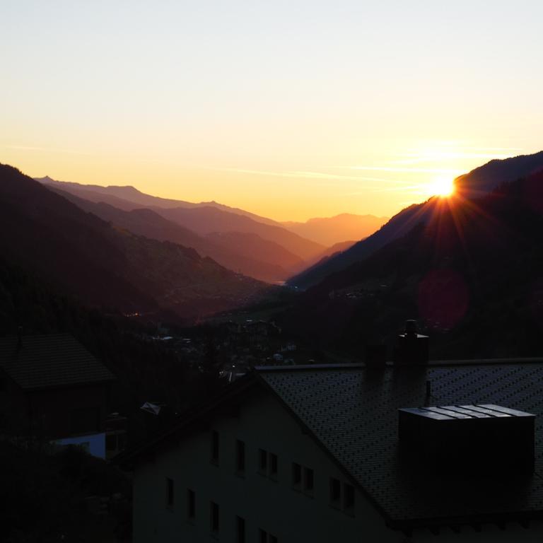 Hotel Pez Ault Disentis Eksteriør bilde