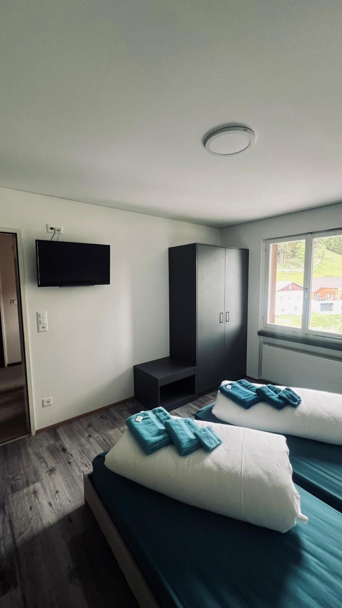 Hotel Pez Ault Disentis Eksteriør bilde